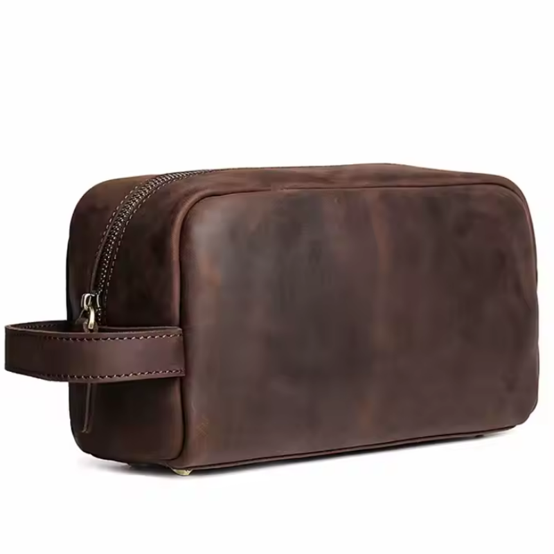 Trousse en Cuir – Élégance en Voyage