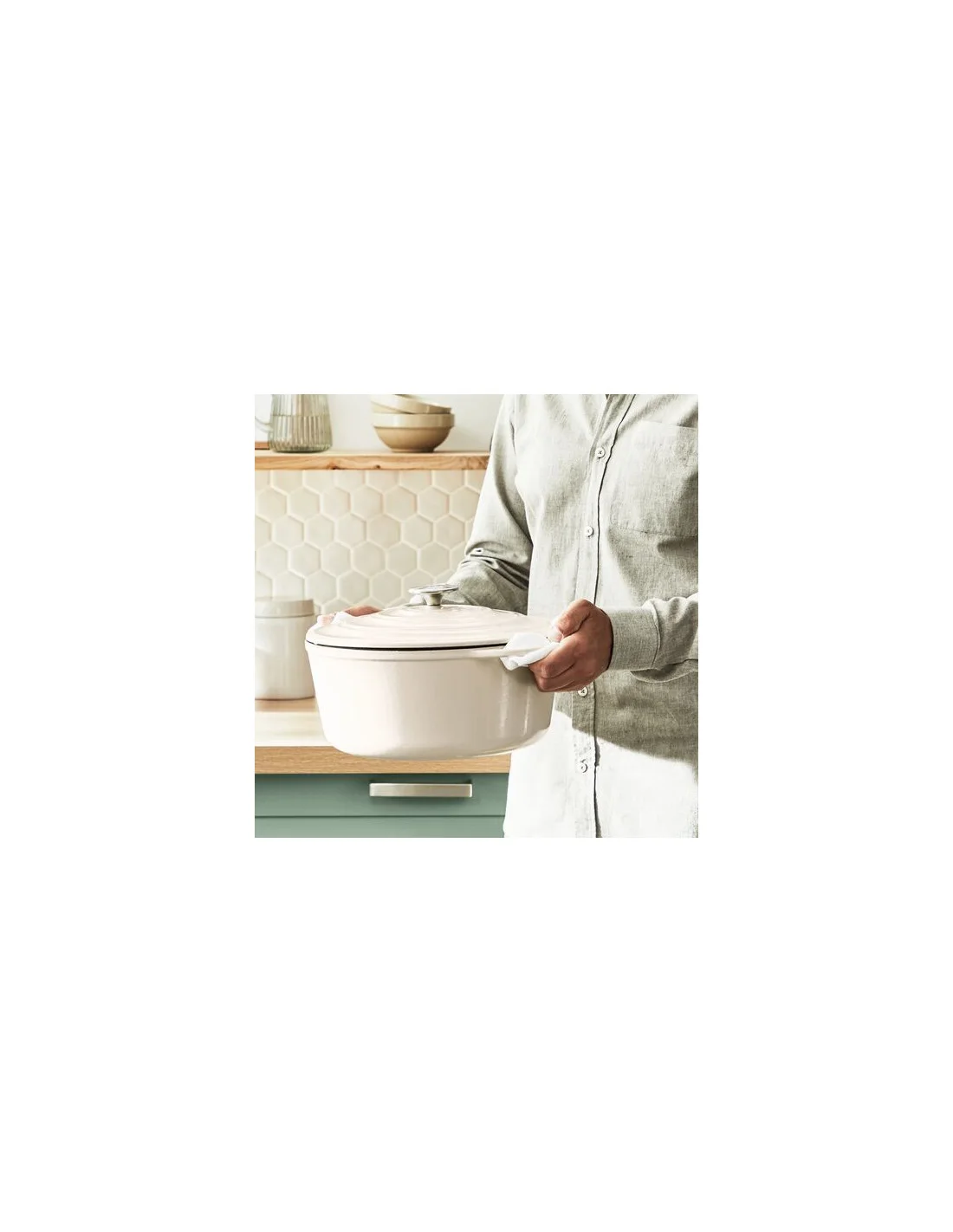 FAITOUT CAST IRON LOV OVALE 34*26CM BEIGE