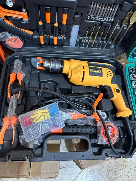 Caisse à outils et chignol dewalt