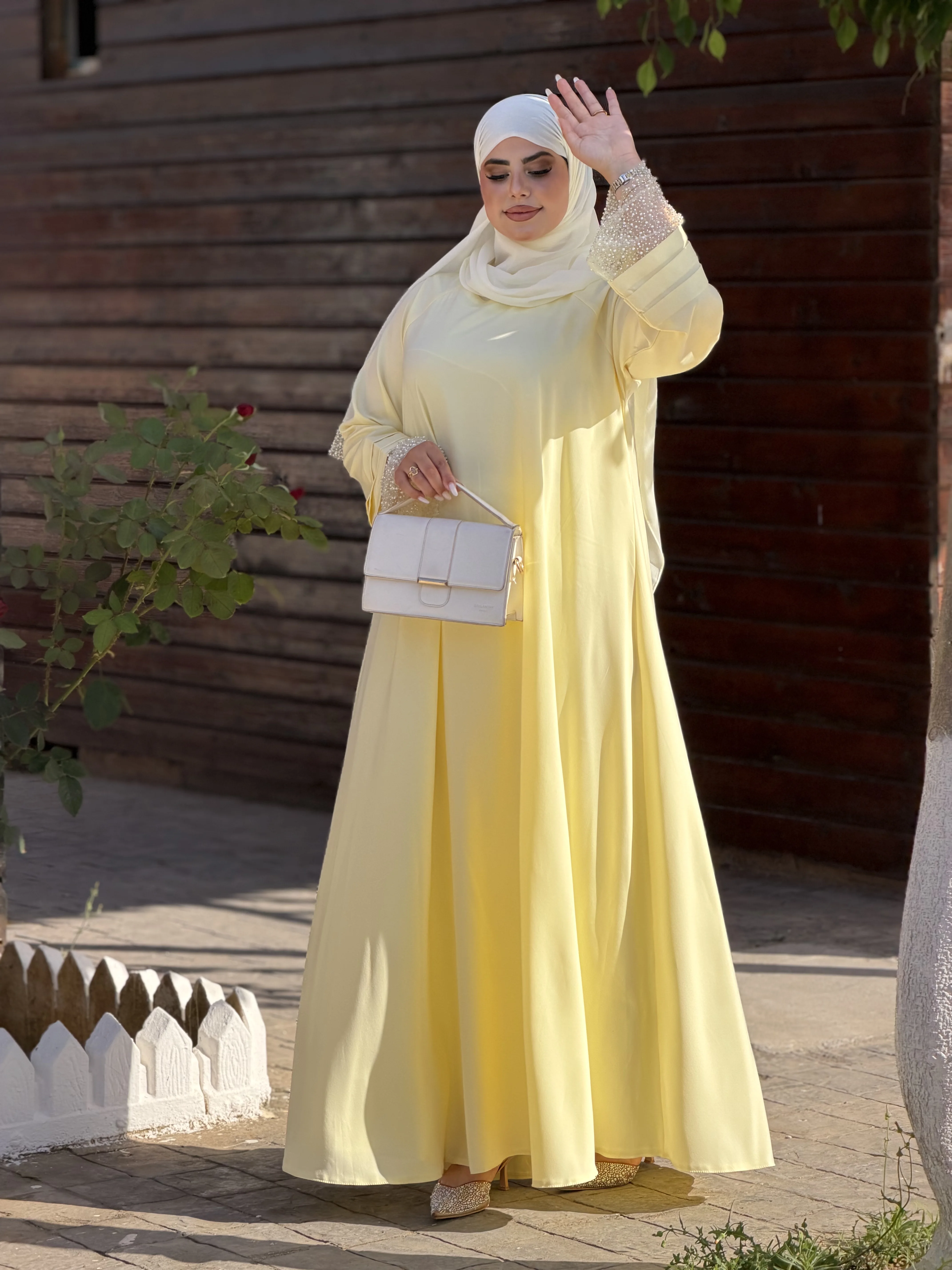 Summer Glow Abaya