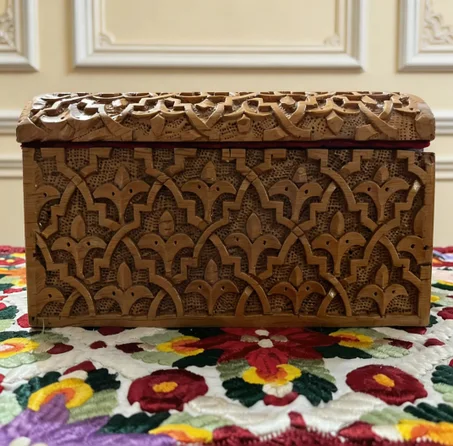 Boîte sculptée