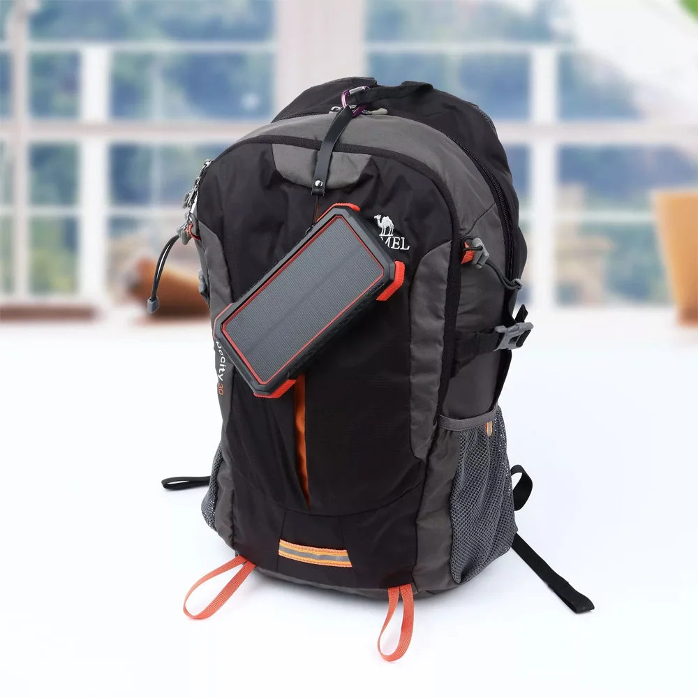 بنك طاقة يعمل بالطاقة الشمسية