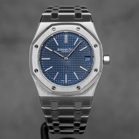 Audemars piguet royal oak Automatique Cadran Bleu, en gris