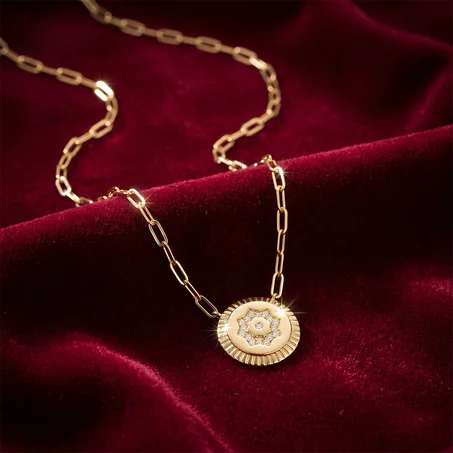 Luxury Gold Sautoir for Women سوتوار ذهبي فاخر للنساء