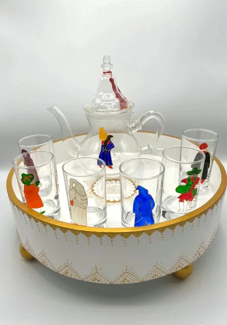 Service À Thé Avec Verres Et Théière