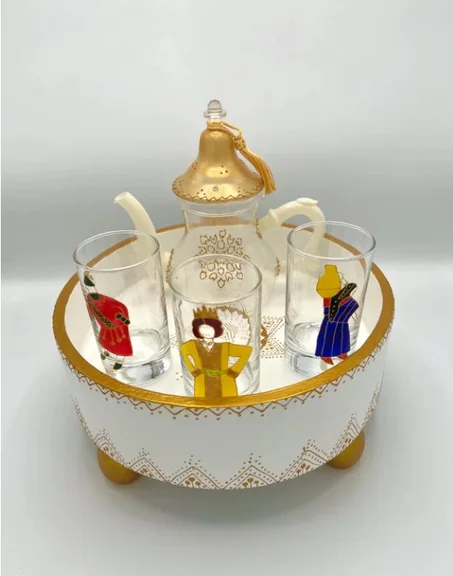 Mida en bois avec théière et 3 verres