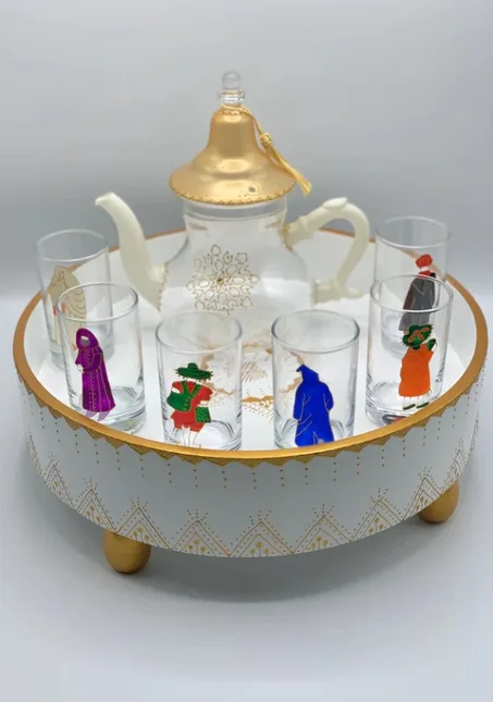Service À Thé Avec Verres Et Théière