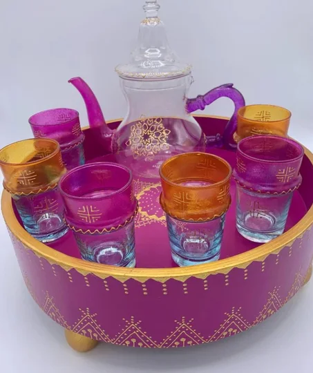 Service À Thé Avec Verres Et Théière
