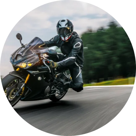 السيارات والدراجات النارية