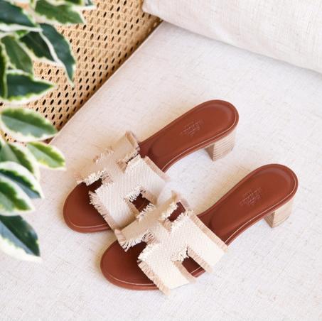 𝐇𝐄𝐑𝐌𝐄𝐒