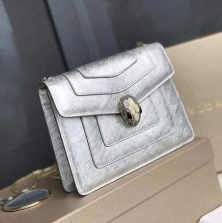 حقيبة بولغاري