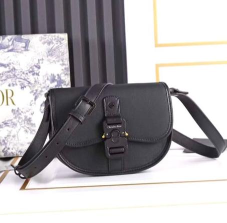 كريستيان ديور