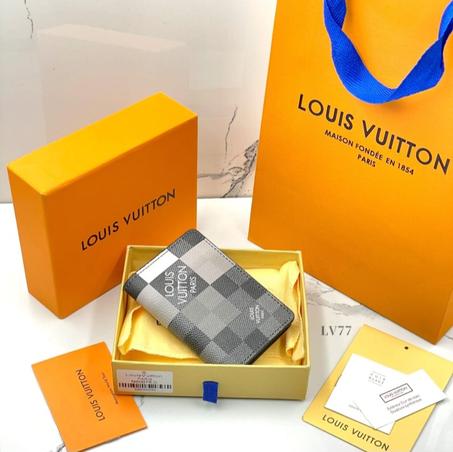 بوك لويس فيتون