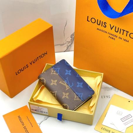 بوك لويس فيتون