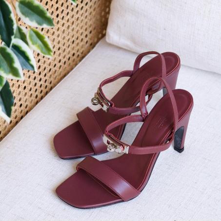 𝐇𝐄𝐑𝐌𝐄𝐒