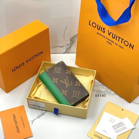 بوك لويس فيتون