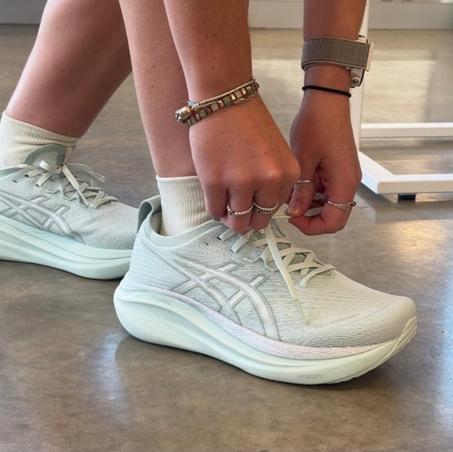 شوز أسيكس جل نيمبوس 27