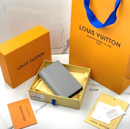 بوك لويس فيتون