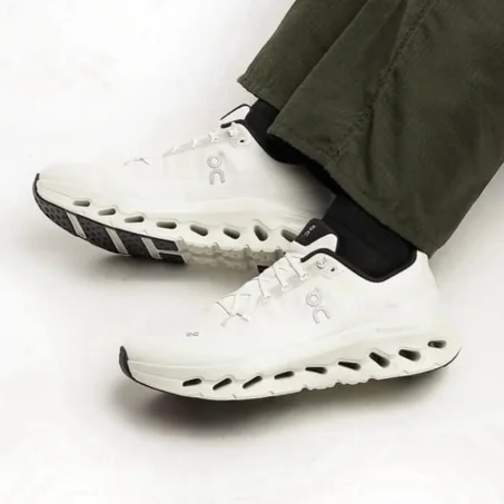 On Running Cloudtilt Pearl Ice，