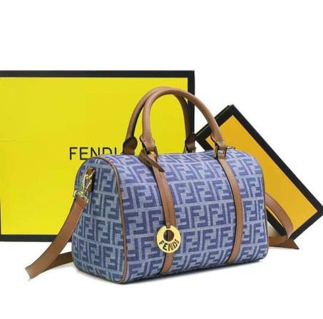 حقيبة Fendi