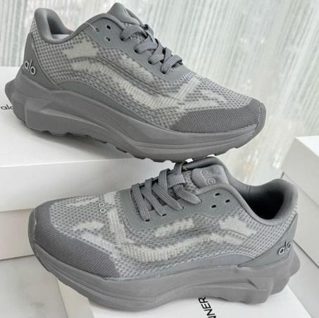 حذاء alo Running