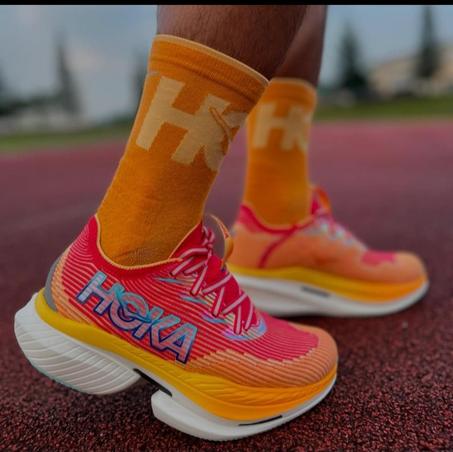 Hoka One One Cielo X1 Cerise Solar Flare