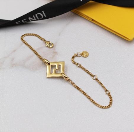 *FENDI* 💛    Double FF logo fullSet  Necklace, earring, Ring & bracelet  🆕🎉🥳🎊🆕  ↗️ *Super Master Quality