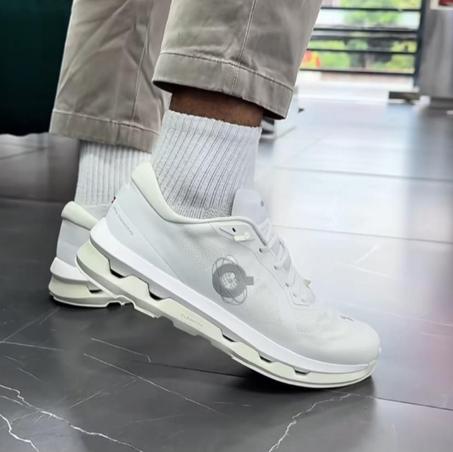 On Kith X cloudzone 😍🔥