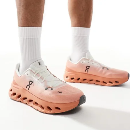 On Running Cloudtilt Ivory Canyon，