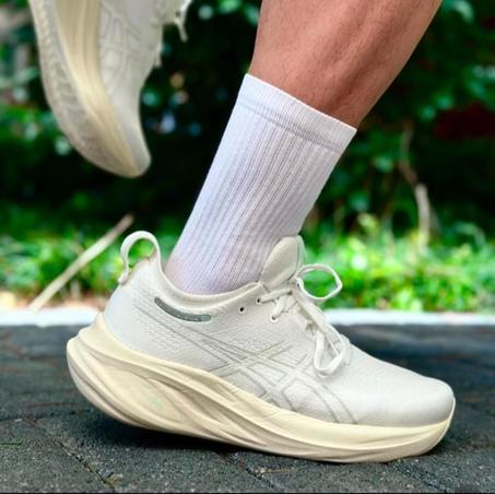 شوز أسيكس جل نيمبوس 26