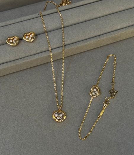 *CHOPARD* 💚    🆕🎉🥳🎊🆕    Necklace, earrings & Bracelet     ↗️ *# Super Master Quality