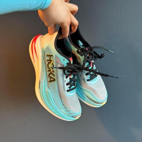 Hoka One One Cielo X12.0 Frost Black，Size 36-45 ，Aed 170
