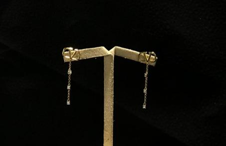 *VALENTINO*   🆕🎉🥳🎊🆕  Earings  ↗️ *# Super Master