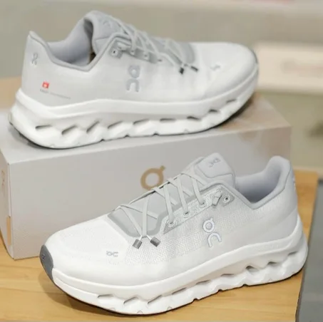 On Running Cloudtilt Glacier Ice ，