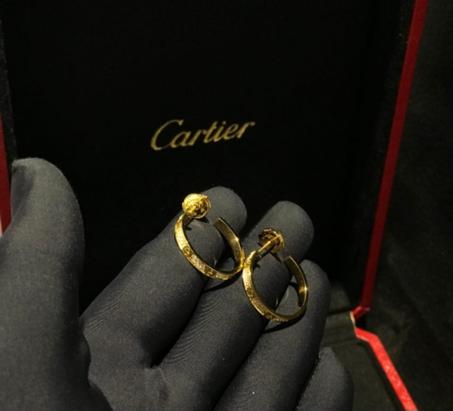*Cartier*   🆕🎉🥳🎊🆕  Earings  ↗️ *# Super Master Quality ®️*