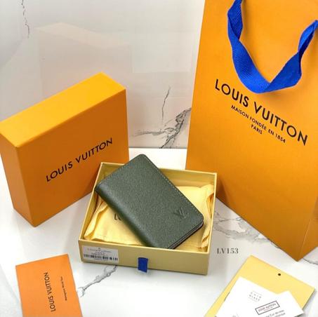 بوك لويس فيتون