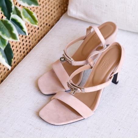 𝐇𝐄𝐑𝐌𝐄𝐒