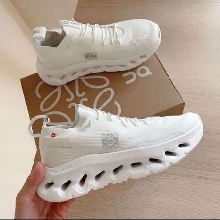 شوز اون كلاود LOEWE x ON Cloudtilt   / ماستر