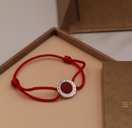 *BVLGARI*     *Circle Rope Bracelet* Unisex   Available Red , Black & Green 💚🖤❤️  🆕🎉🥳🎊🆕  ↗️ *Super Master Quality ®️*