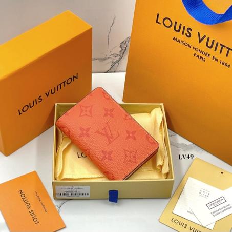 بوك لويس فيتون