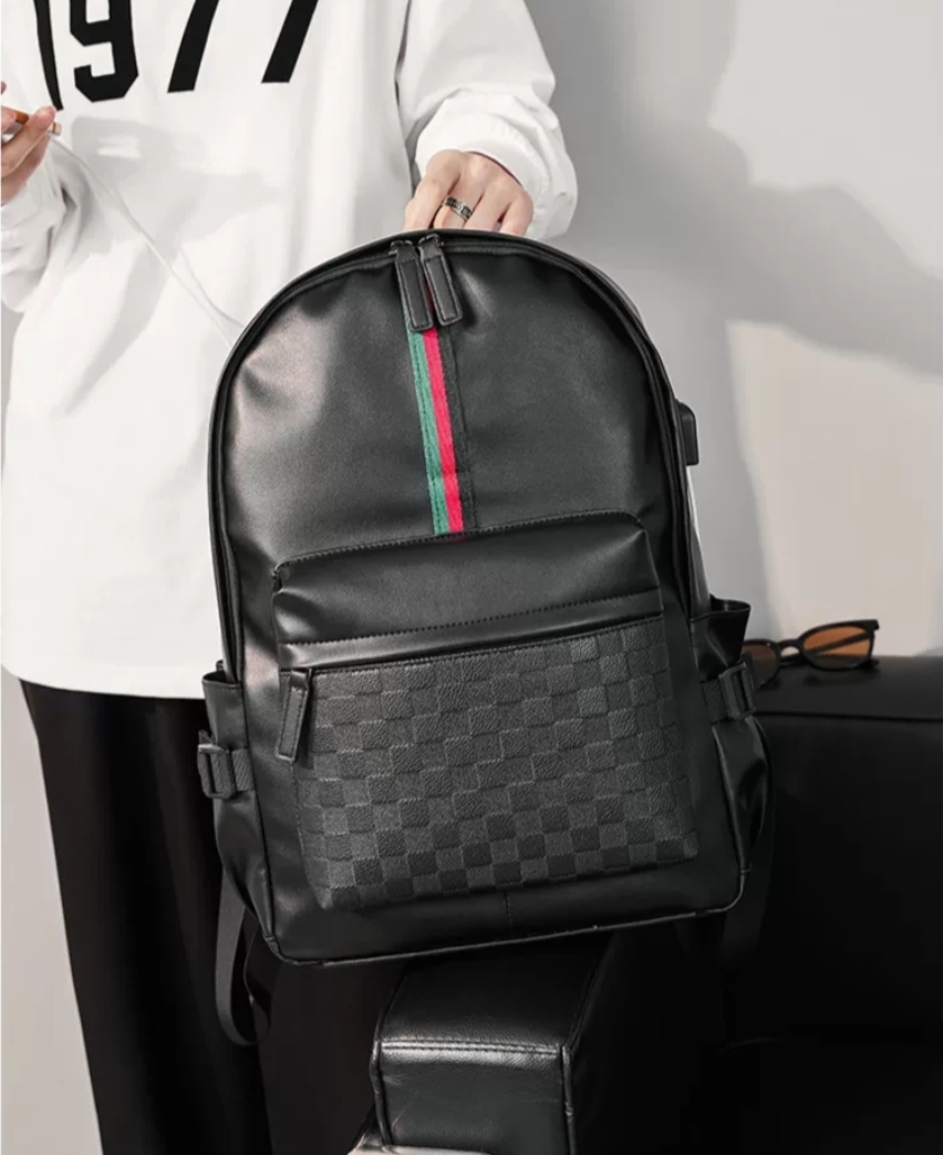 stores/a45b485bd3a747ee3cbe2cd3f63fad4c/products/MugA3GXrbRpUoltIhorXCxbxFavBvJdssJBB4pmG.jpg