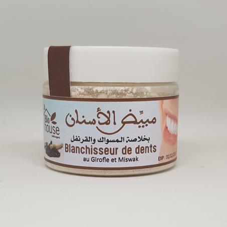 مبيض الأسنان بخلاصة المسواك و القرنفل