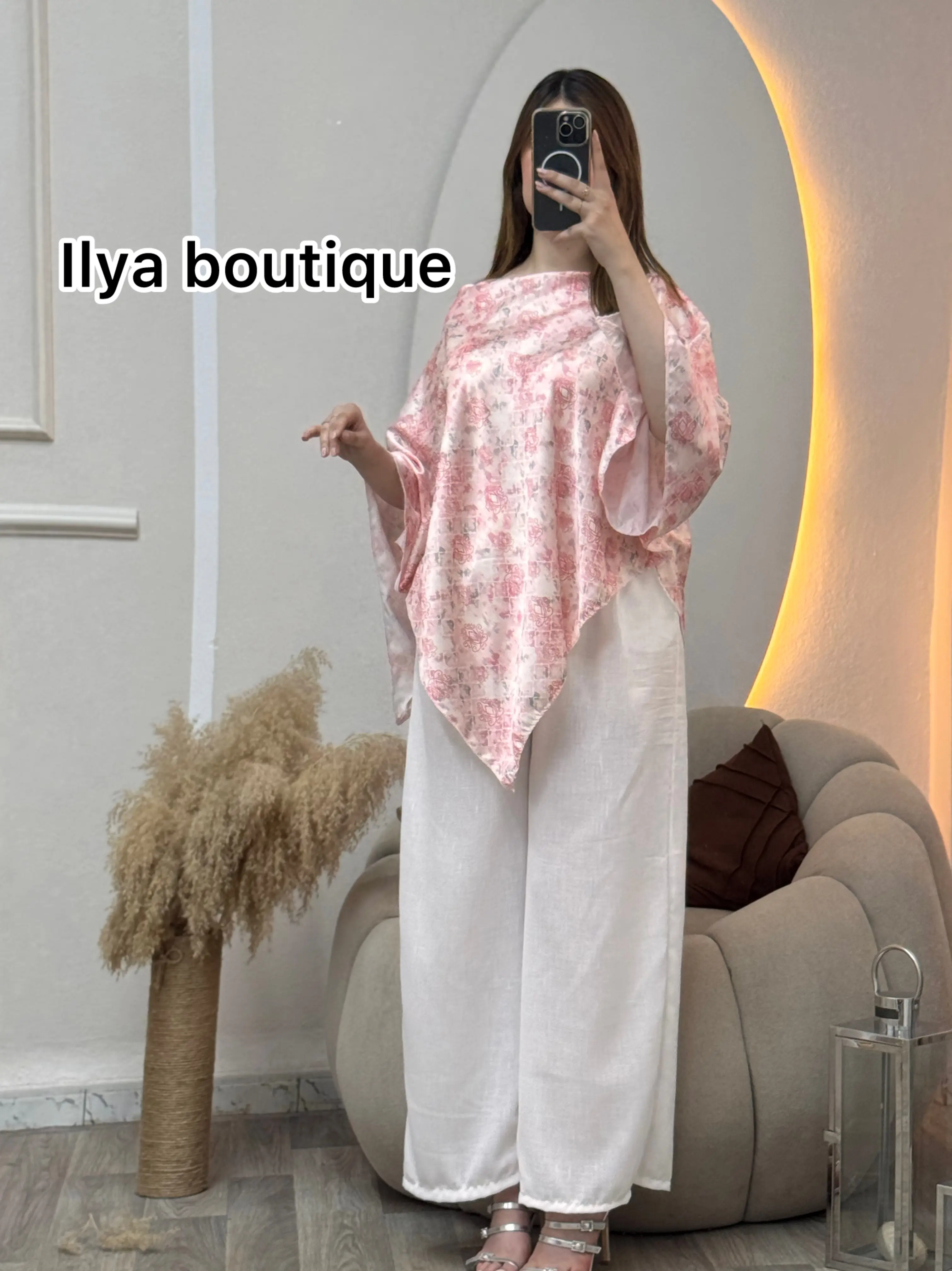 Ensemble Flora nouvelle tendance cet saison pantalon en Lin + le haut en satin en 4 couleurs Taille standard (38-46)