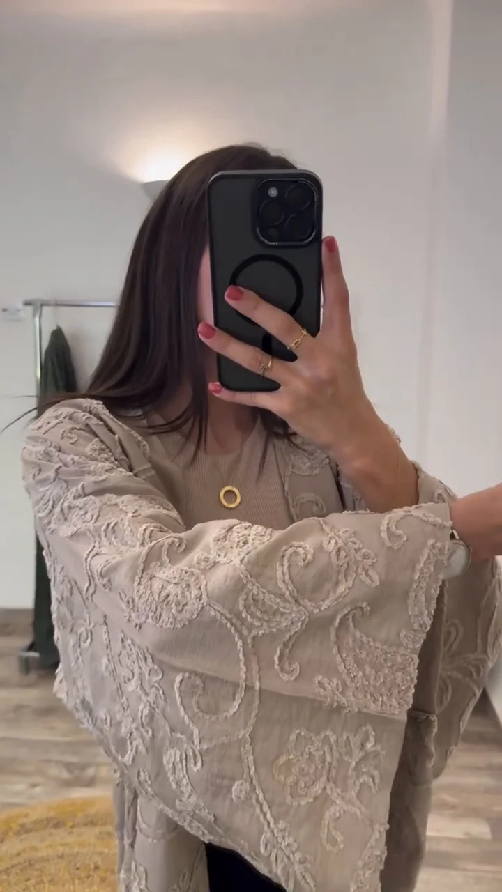 Kimono Flora ✨لمسة فخامة في كل إطلالة