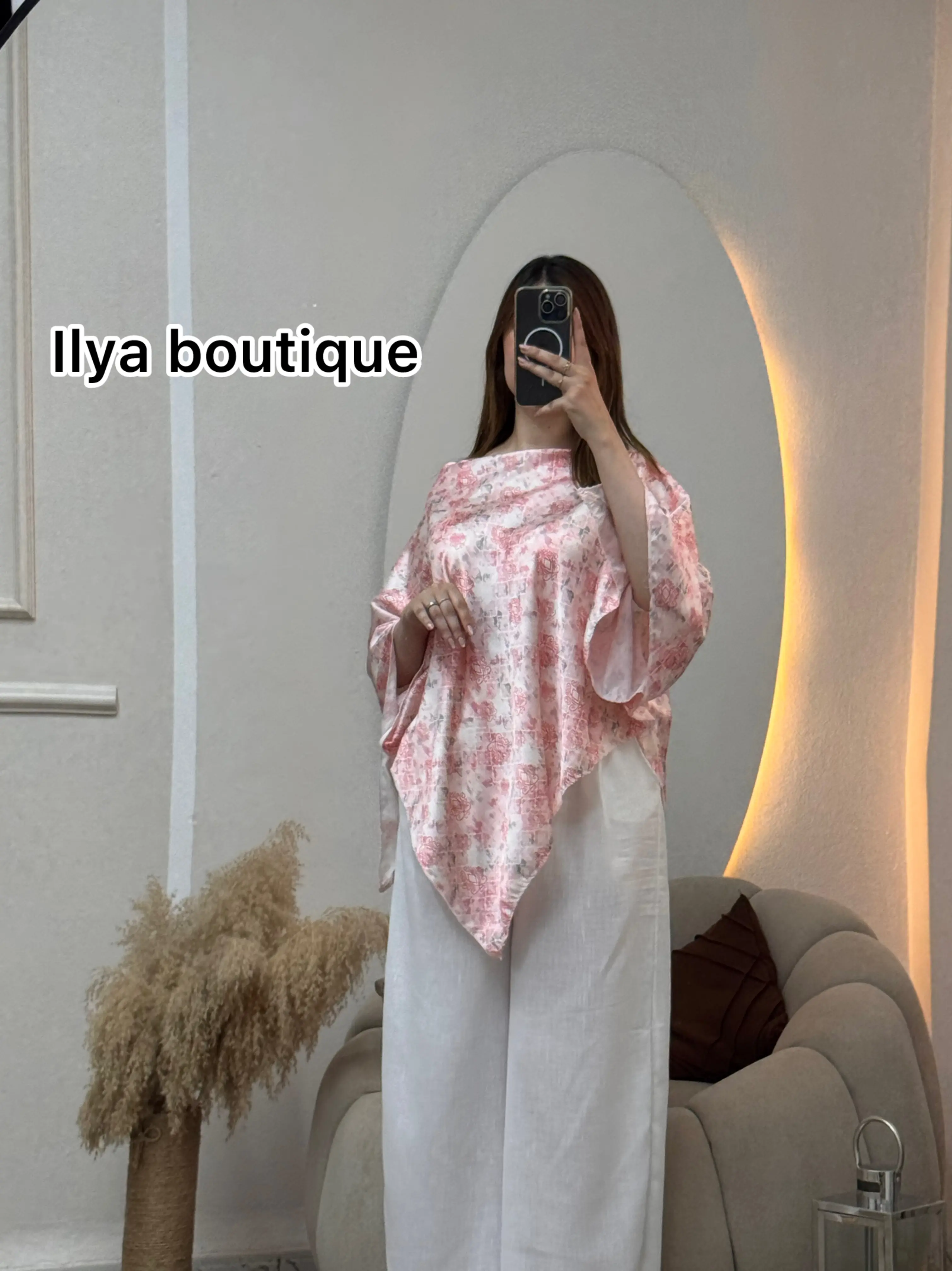 Ensemble Flora nouvelle tendance cet saison pantalon en Lin + le haut en satin en 4 couleurs Taille standard (38-46)