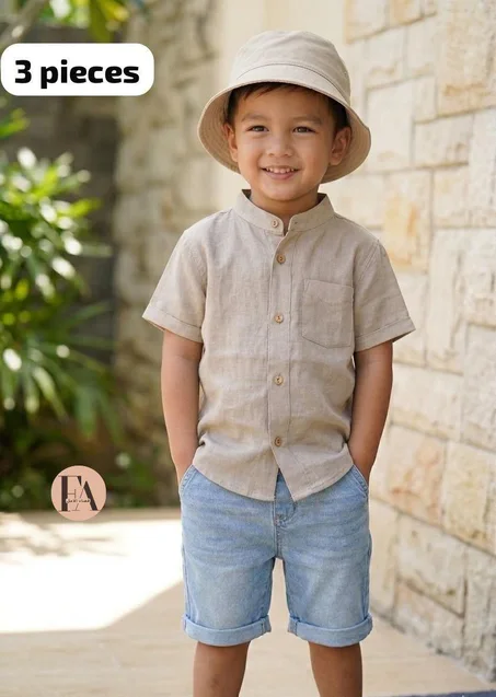 🧢👕👖 طقم الصيف الأنيق: قميص كتان + شورت جينز + قبعة (3 قطع) 🧢👕👖