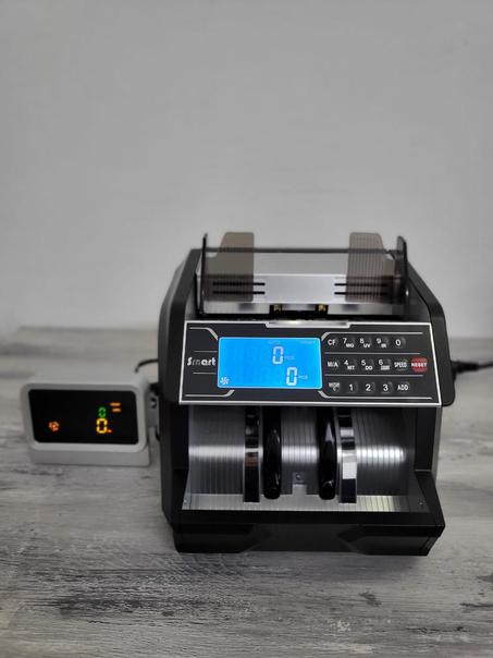 آلات عد النقود