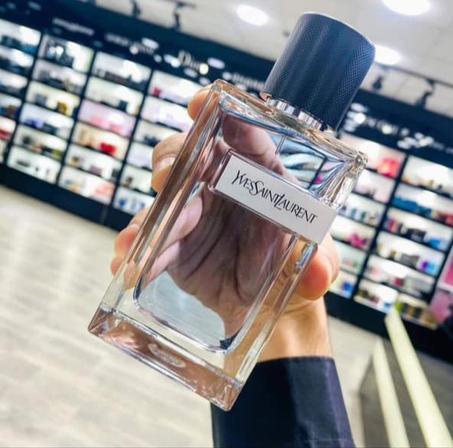 YVES SAINT LAURENT