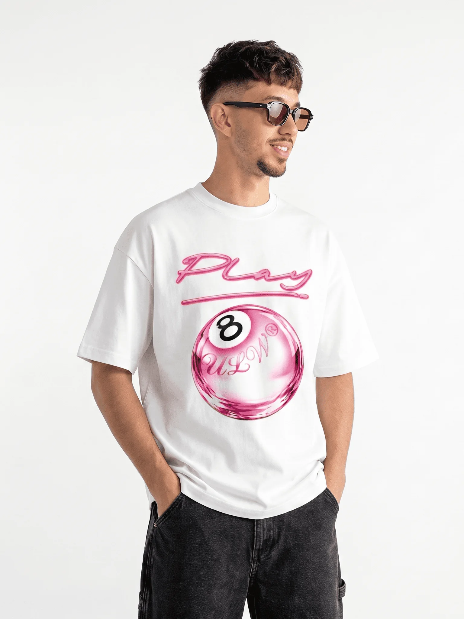 PLAY 8-BALL OVERSIZED T-SHIRT – WHITE