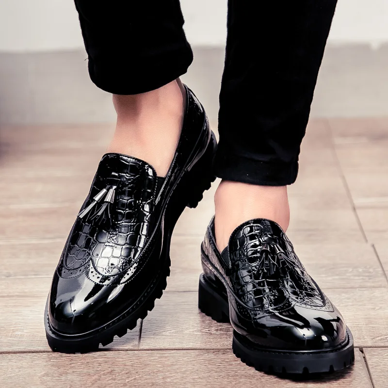 Mocassins habillés vintage pour homme, en cuir, à bout golf et pampilles, style brogue, à enfiler, bas, respirants, confortables et antidérapants, parfaits pour toutes les occasions